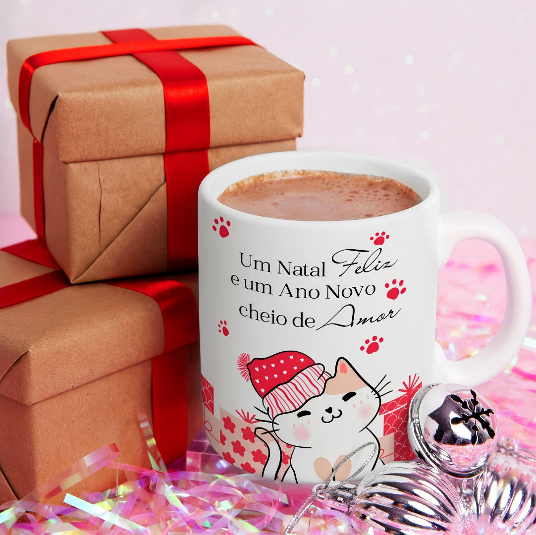 Caneca Um Natal feliz e um ano novo cheio de amor, traz um design para amantes de felinos